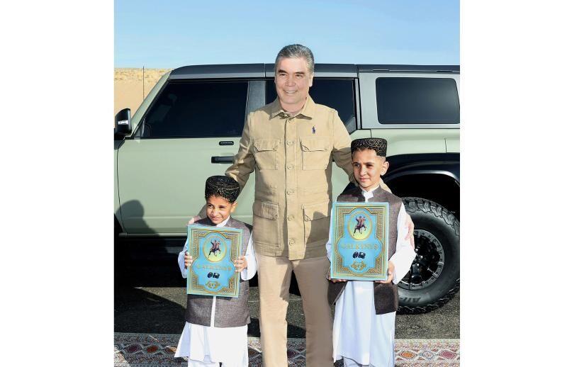 Гурбангулы Бердымухамедов благословил новый этап строительства газопровода Серхетабат–Герат