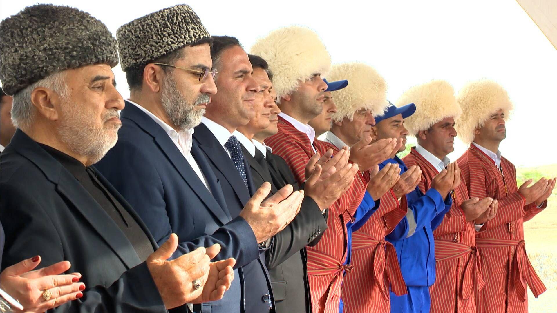 Fizuli şäheriniň ýaşaýjylary Gurbanguly Berdimuhamedowyň metjit gurmak başlangyjyna minnetdarlyk bildirdiler