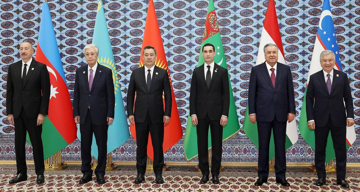 Awazada Merkezi Aziýa ýurtlarynyň we Azerbaýjan Respublikasynyň döwlet Baştutanlarynyň konsultatiw duşuşygy geçirildi